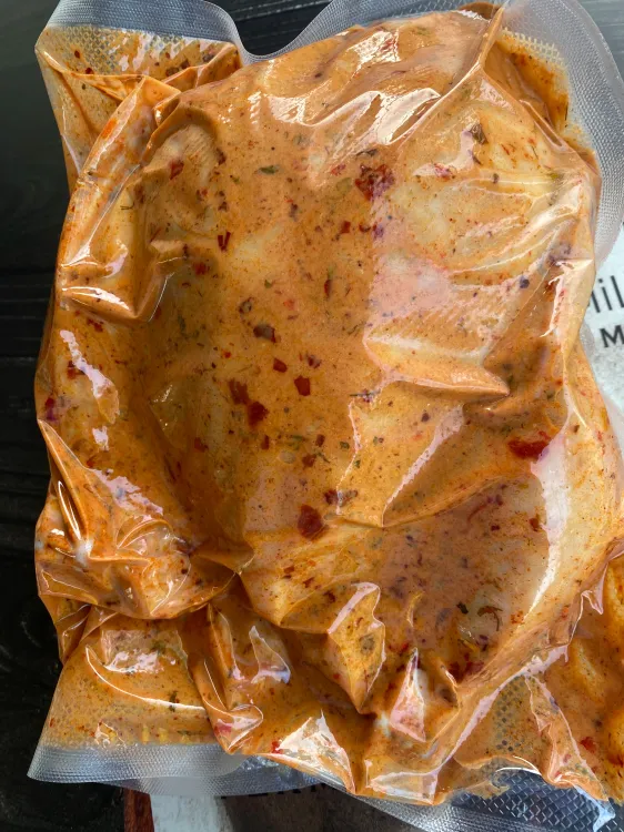 Курица в пряном йогуртовом маринаде